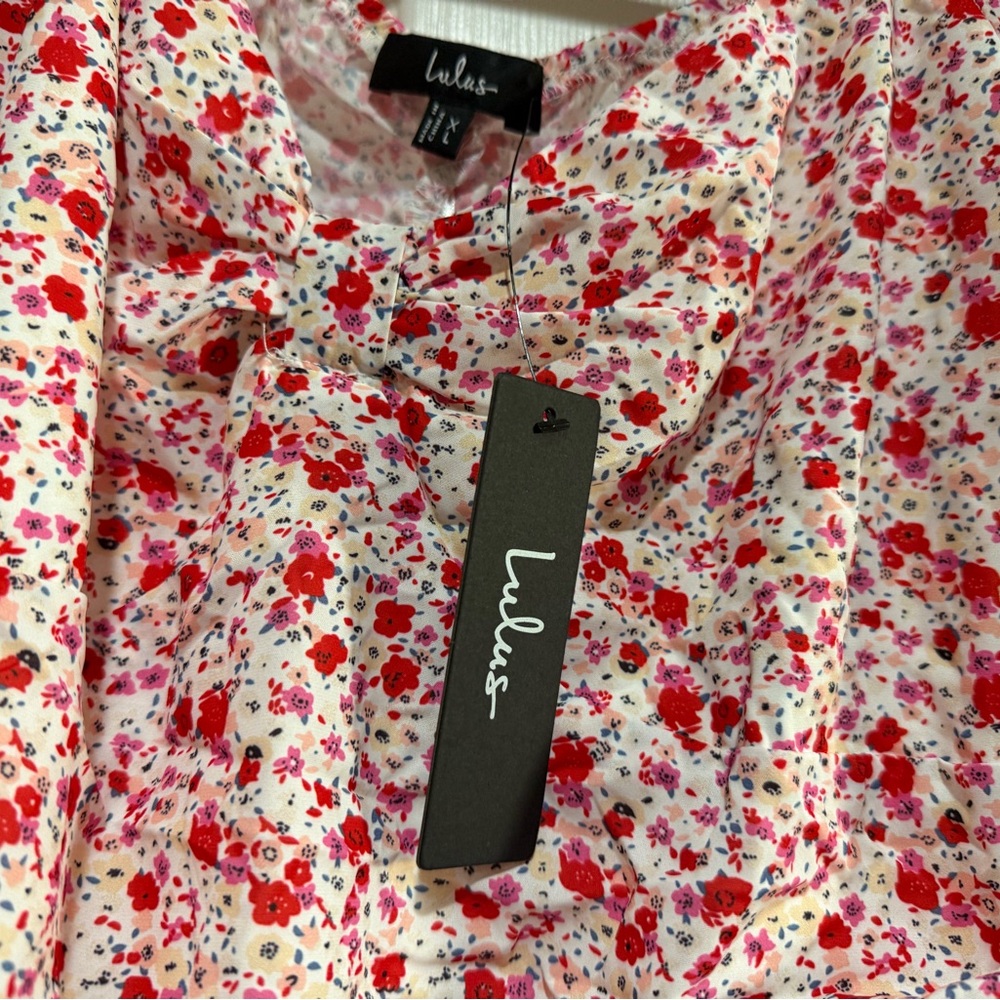 NWT Lulu’s Beautiful Hues Ivory Floral Print Puff Sleeve
Ruched Bodysuit Size XL - Picture 10 of 15
